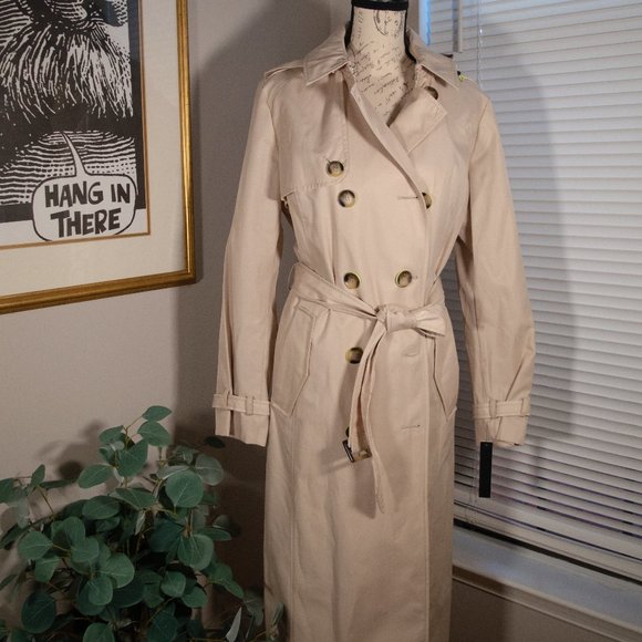 Tahari Cream Large Trench Coat with Tortoiseshell Buttons and Green Accents - Picture 1 of 4